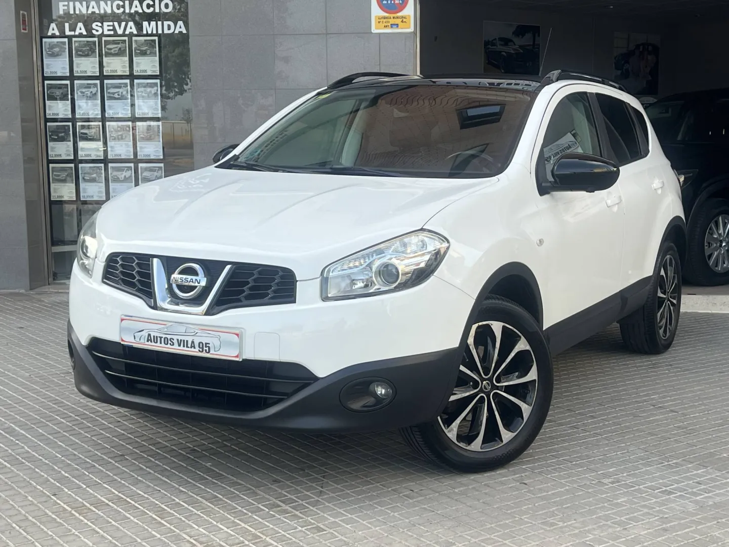 NISSAN QASHQAI TEKNA SPORT 1.6 117CV 129.000KM 2013